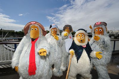 The Wombles by the River Thames