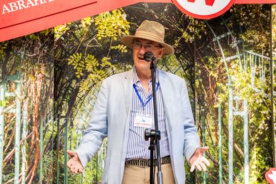 Close-up of Marcus Robertson making a speech